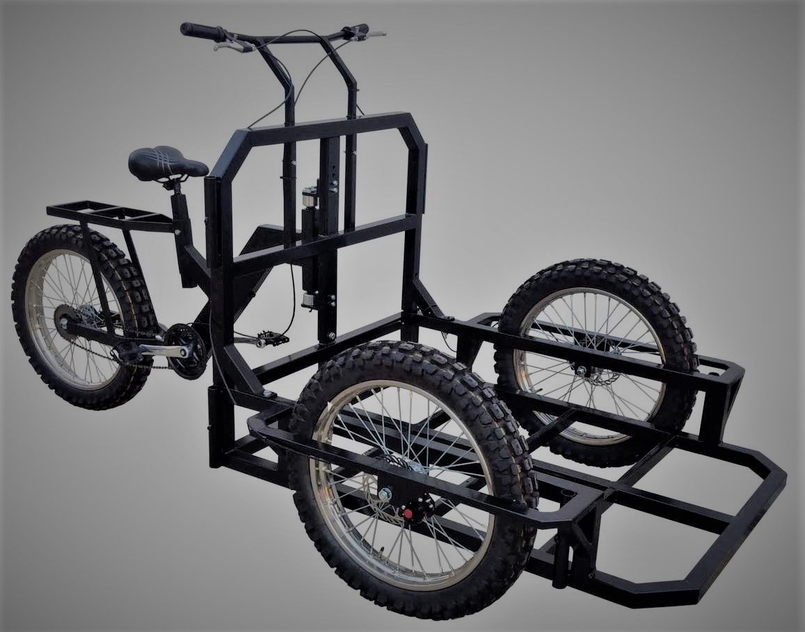 Utility cycling technology center pivot steering