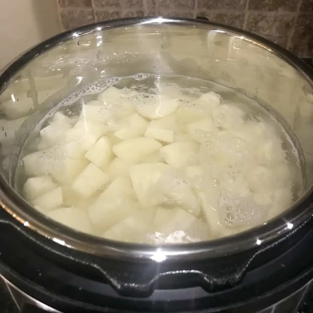 Large Batch Mashed Potatoes
