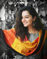 Manju Warrier (Indian Actress) Biography, Wiki, Age, Height, Family, Career, Awards, and Many More