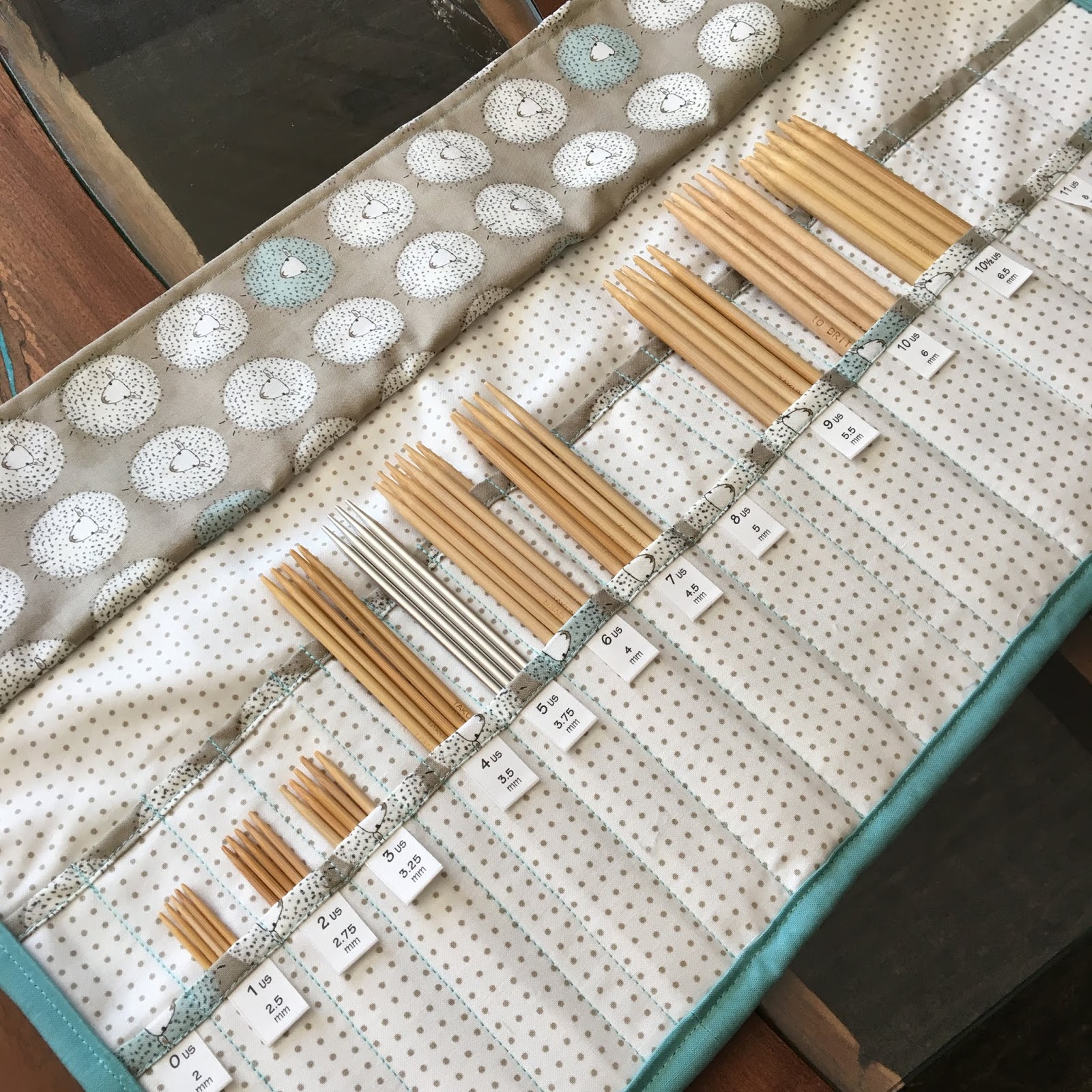 twiddletails Knitting Needle Organizer