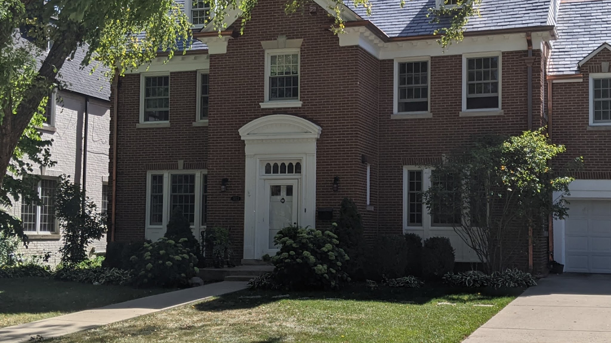 Filming Locations of Chicago and Los Angeles Sixteen Candles