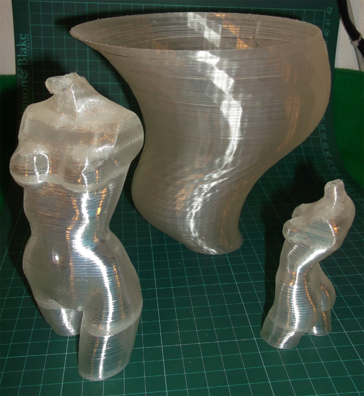 Reprap development and further adventures in DIY 3D printing Hollow