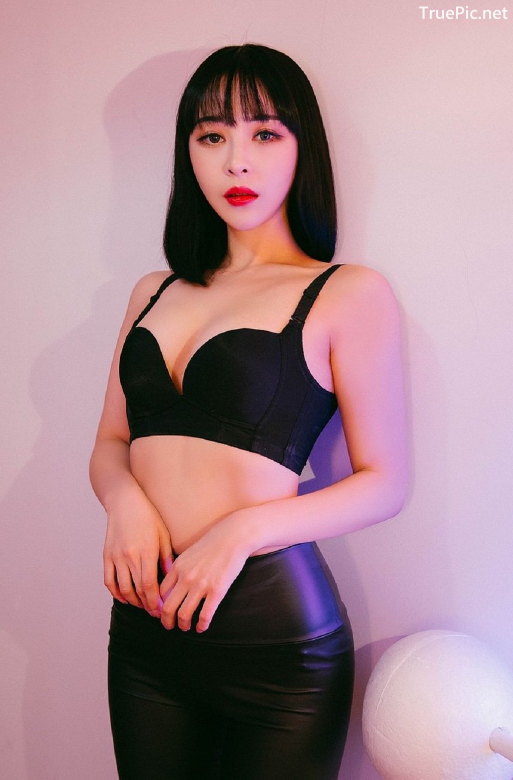 Image-Korean-Fashion-Model-Ryu-Hyeonju-We-x-You-Lingerie-Set-TruePic.net- Picture-22