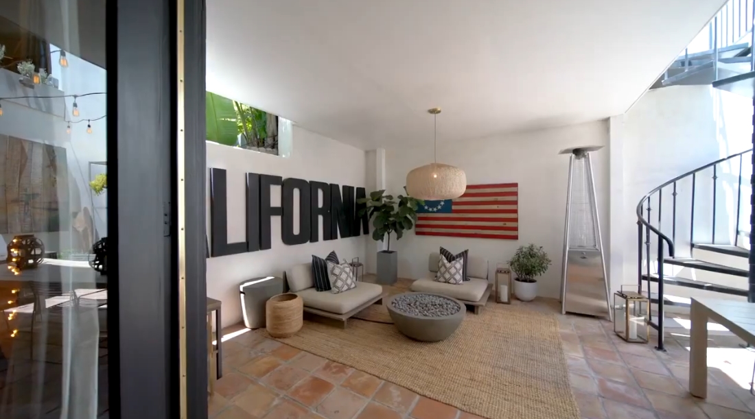18 Interior Design Photos vs. 9831 Yoakum Drive, Beverly Hills, CA Luxury Home Tour