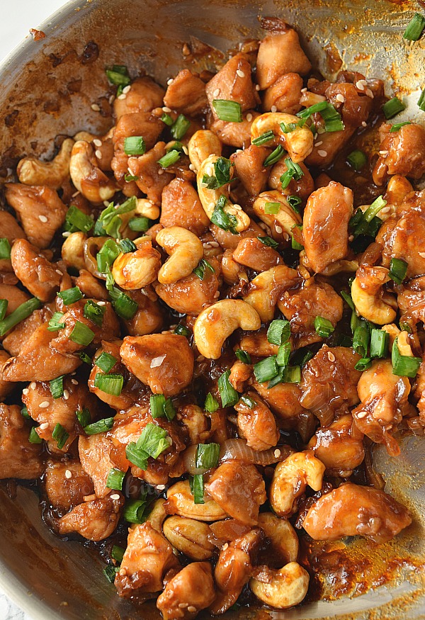 amazing cashew chicken with loads of roasted cashews