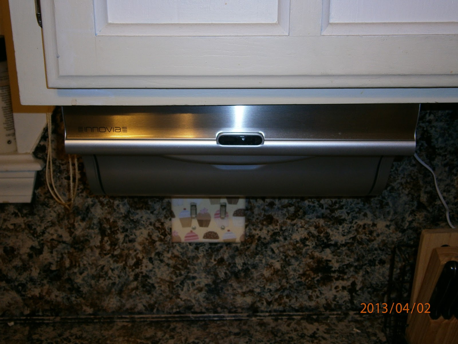Innovia Automatic Paper Towel Dispenser {The ULTIMATE Kitchen