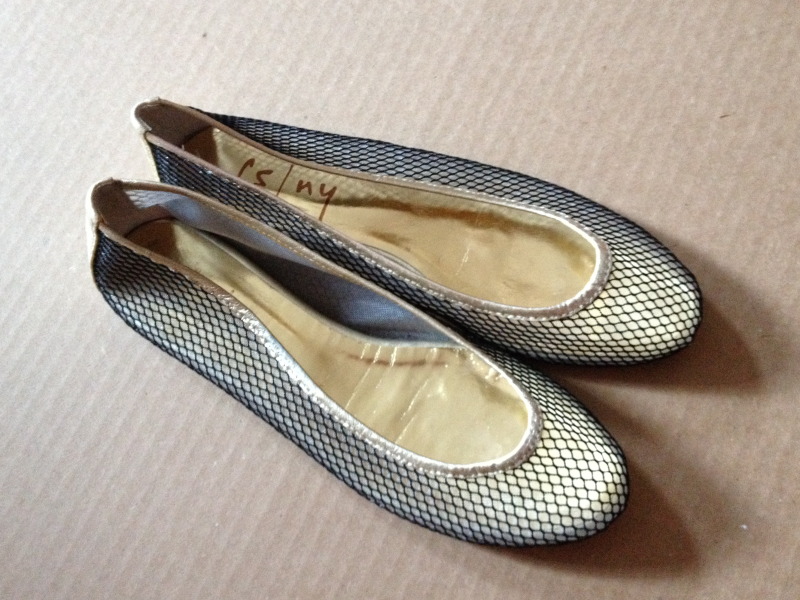 french sole black ballet flats