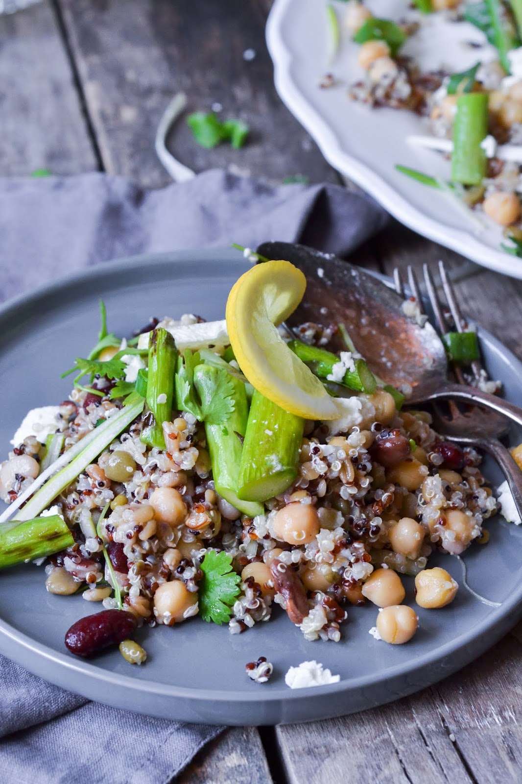 Christina macht was: Quinoa-Bohnen-Salat mit grünem Spargel &amp; Feta