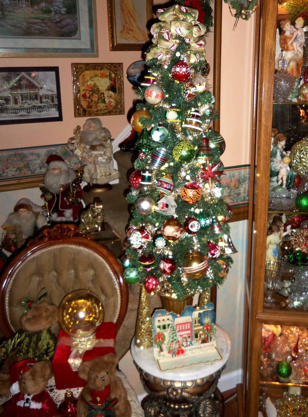 A DEBBIE-DABBLE CHRISTMAS: Victorian Tree and Village in the Living Room,  2019