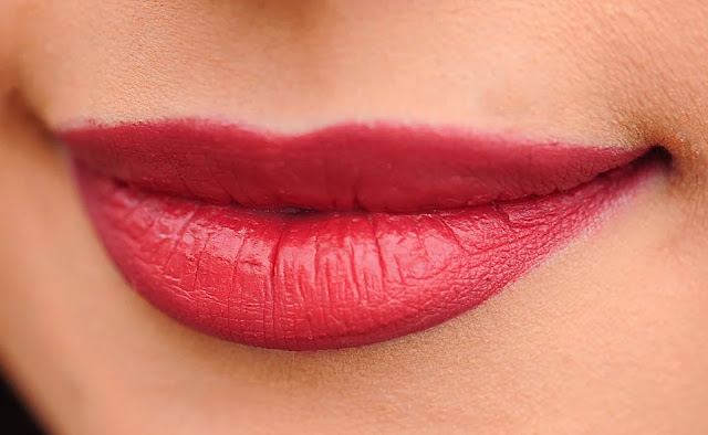7 Tips Mudah Mencerahkan Bibir Gelap