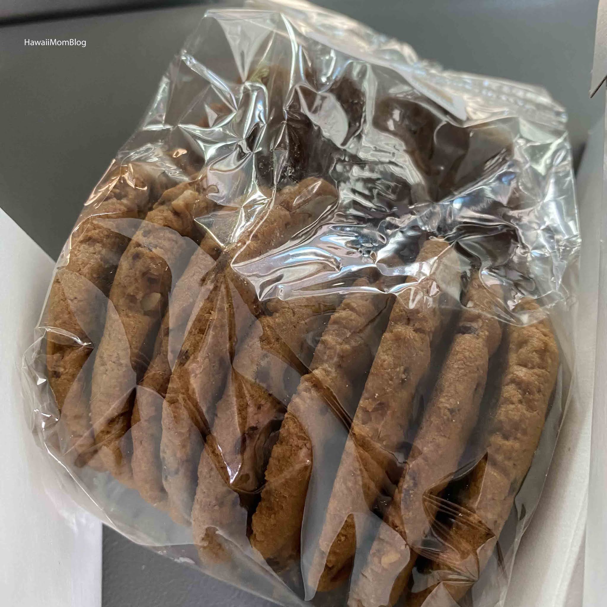 Hawaii Mom Blog Paalaa Kai Bakery