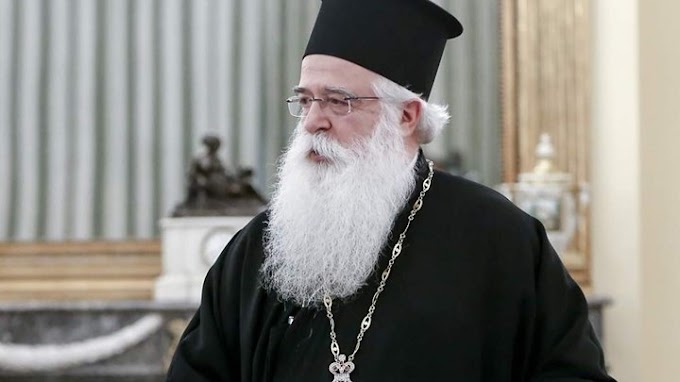 "Εμβολιάστηκες; Βεβαίως..." - Η πρωτότυπη ΦΩΤΟ από τον Μητροπολίτη Ιγνάτιο με τον σκύλο του