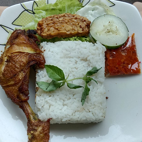 Ayam Goreng Laos Bu Nurul Nasi Ayam Penyet Ayam Goreng Laos Bu Nurul Nasi Ayam Penyet