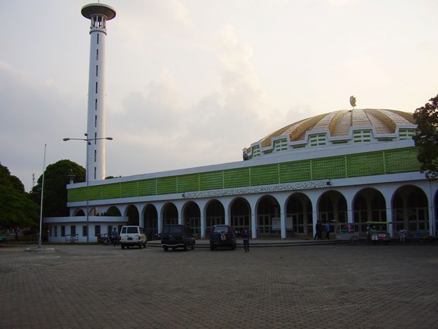 MENJELAJAH KOTA METRO LAMPUNG DENGAN DJI SPARK YouTube