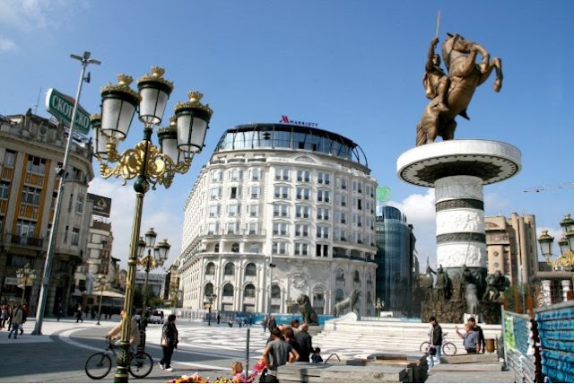 Mazedonien öffnet Grenzen für Transit