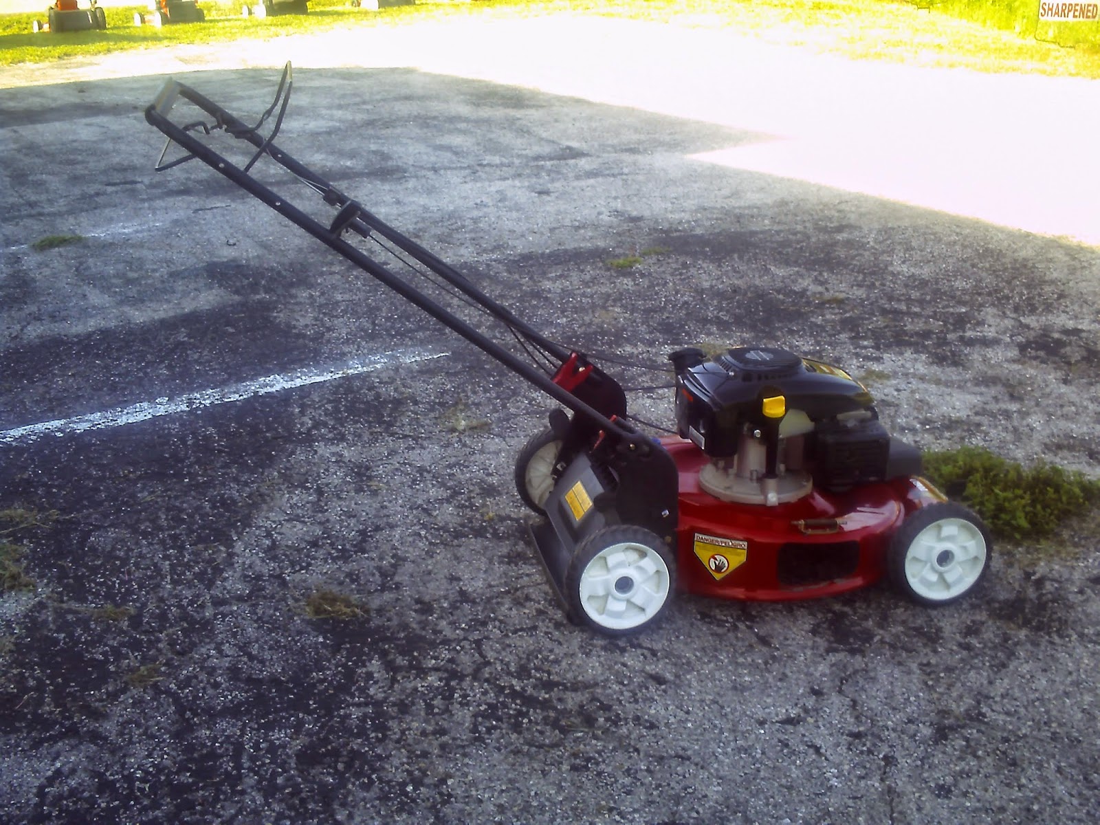 Toro Lawn Mower With Briggs 190cc Engines