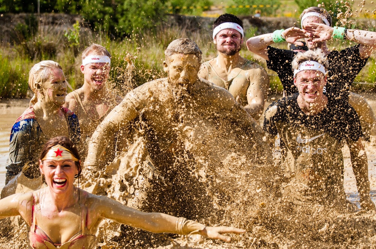 Gewinne 2x2 Startplätze für die Mud Masters auf dem Airport Weeze RUN WITH LARS