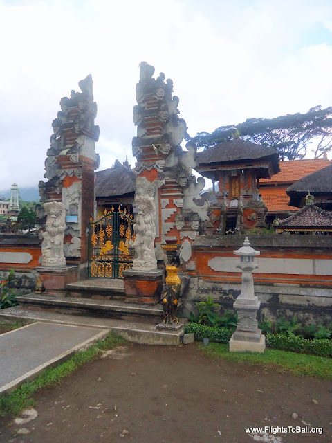 Ulun Danu Temple Bali Indonesia 7