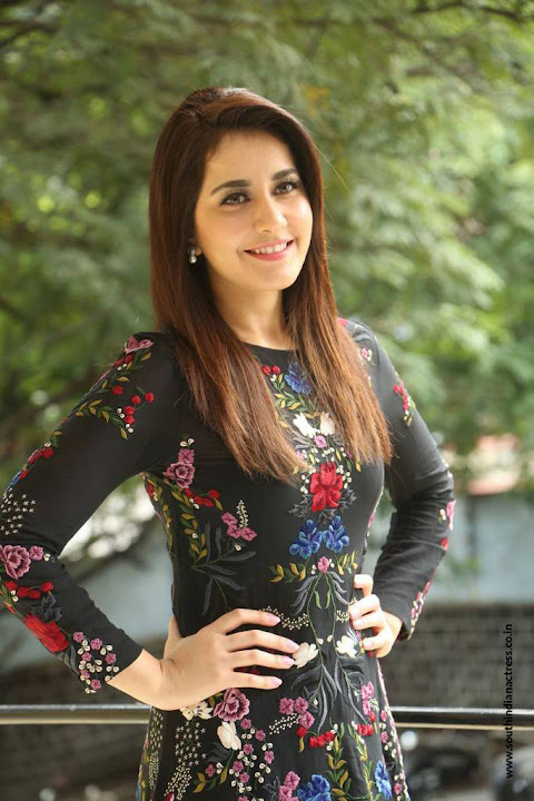 Raashi Khanna at Jai Lava Kusa movie interview