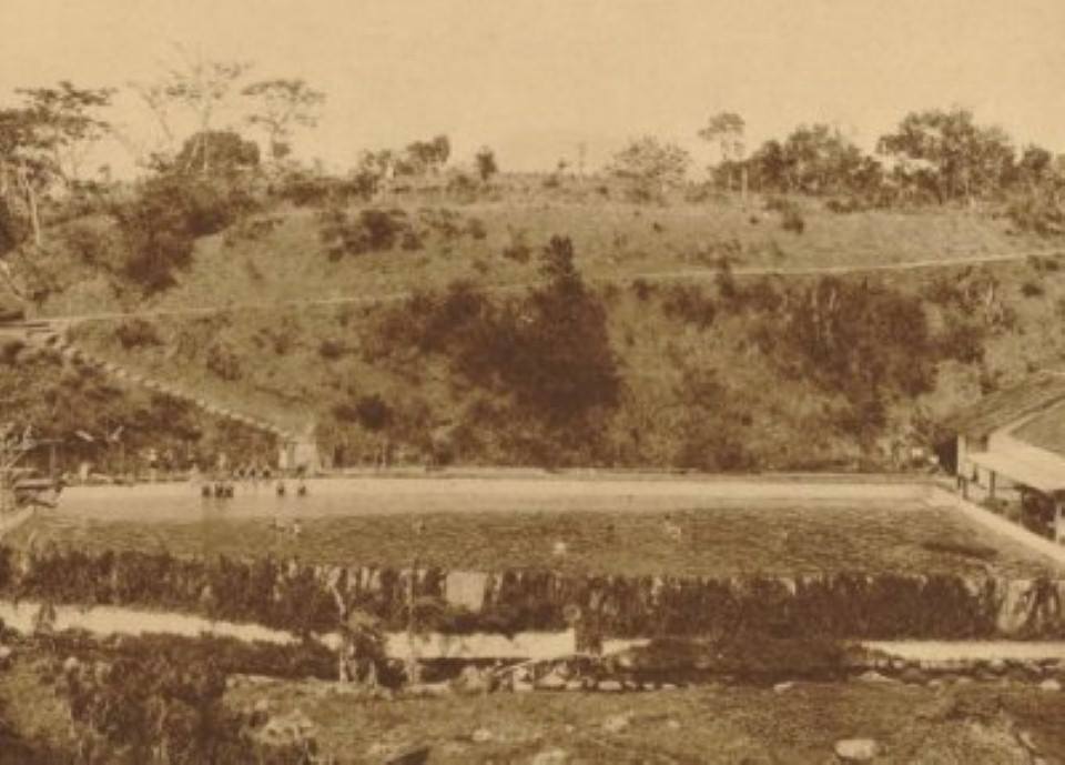 BERTAMASYA #90'an - RYAN ADHYATMA: KOLAM RENANG LEGENDARIS ...