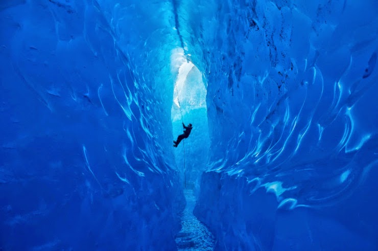 Mendenhall+Ice+Caves+%E2%80%93+the+Fragi