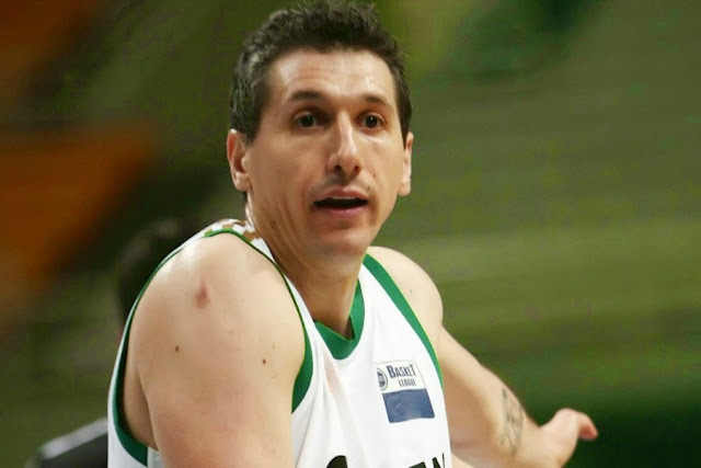 Ο... σέντερ Διαμαντίδης!