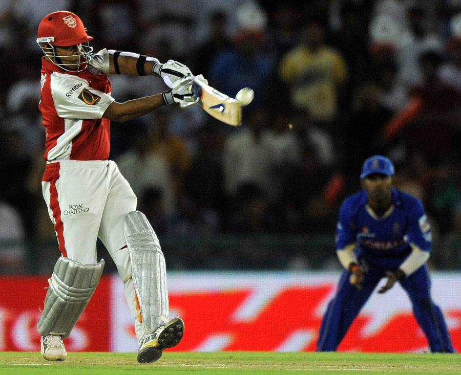 IPL 2011 FIRST MATCH SCORECARD visual data 8