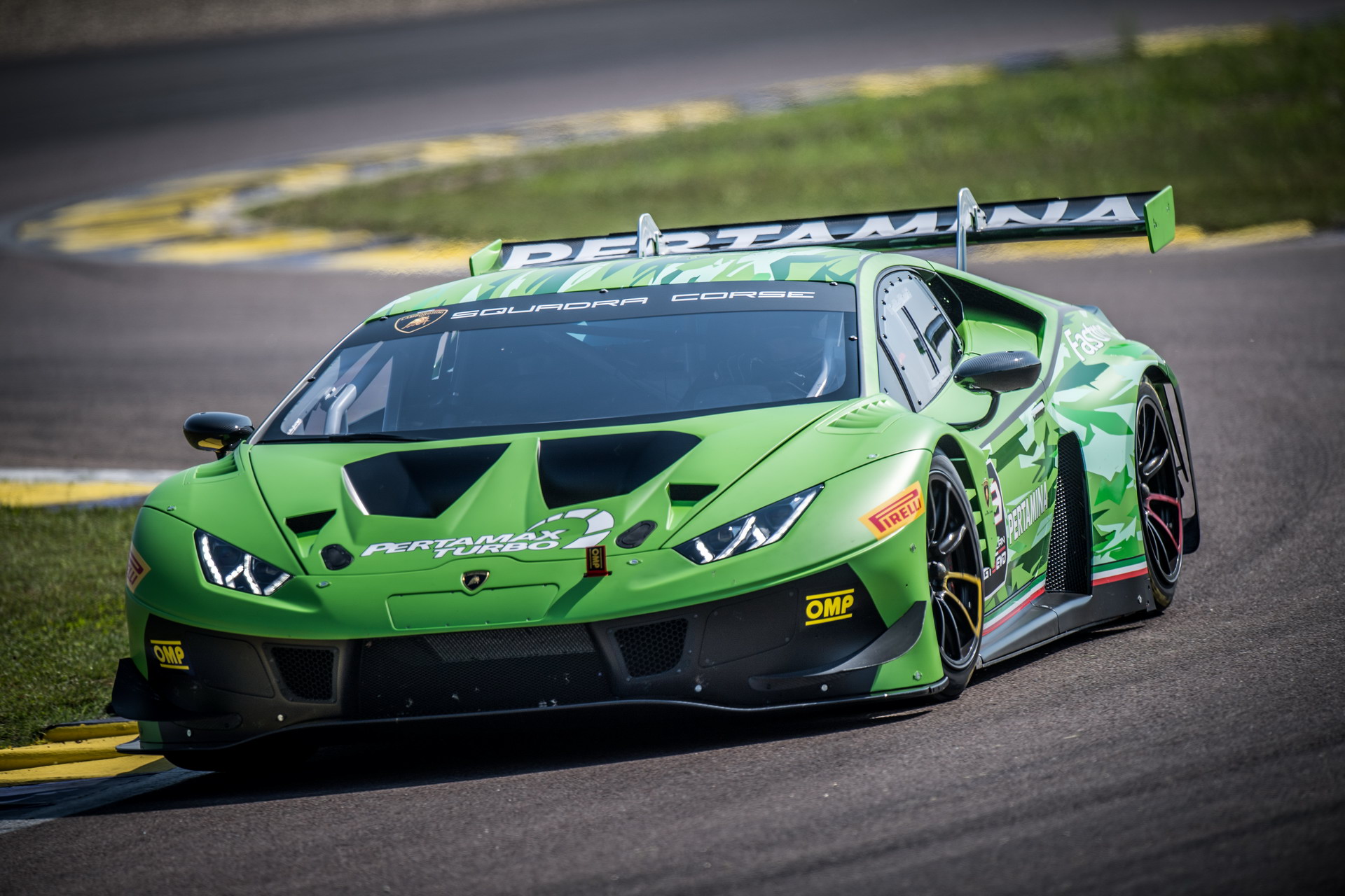 Машина Lamborghini Huracan super Trofeo