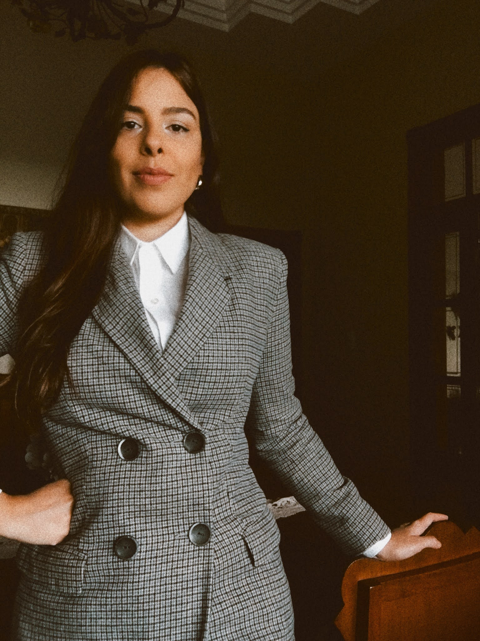 3 ways to style your White Shirt — Theriz Journal