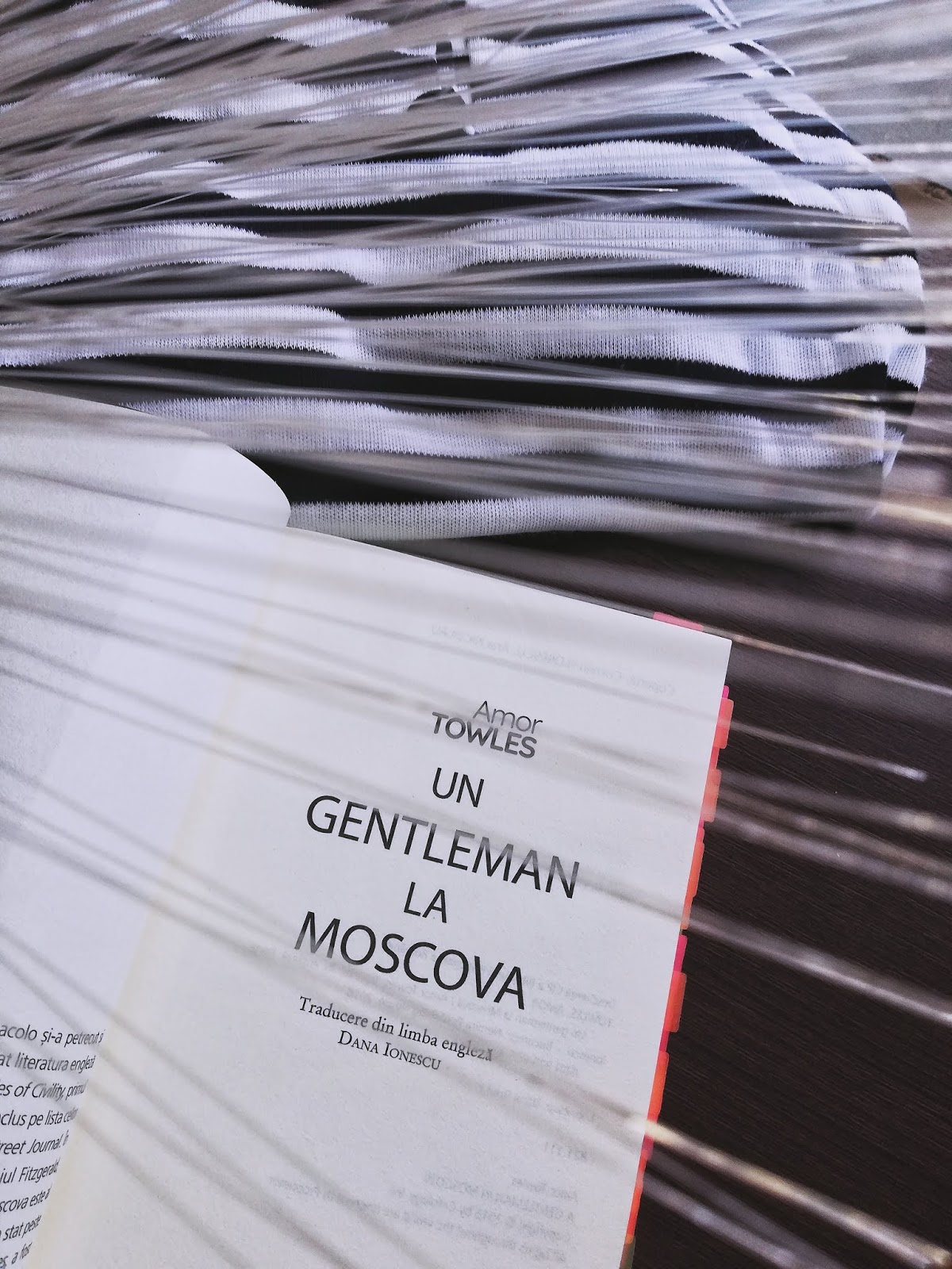 Recenzie Un Gentleman La Moscova De Amor Towles Inimi Dintre Coji De Nuci