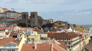 Igreja da Sé de Lisboa vista do alto do Arco da Rua Augusta