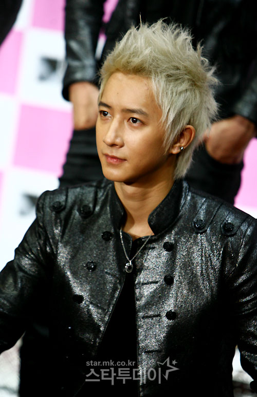 former super junior member han geng attend mtv ema daily k pop news former super junior member han geng attend mtv ema daily k pop news