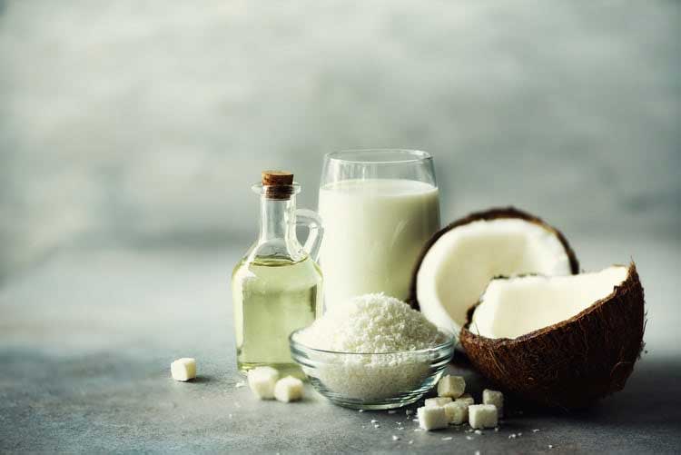 The Benefits and Uses of Coconut Oil For Hormones (That We Shouldn’t