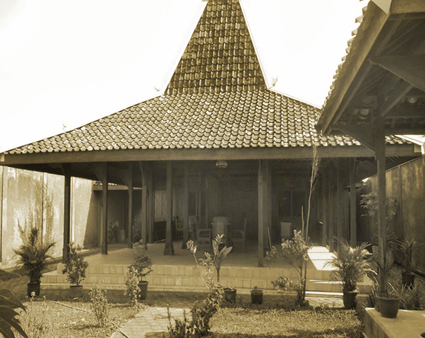 Keunikan Rumah Adat Tradisional Joglo Situbondo Jawa Timur 