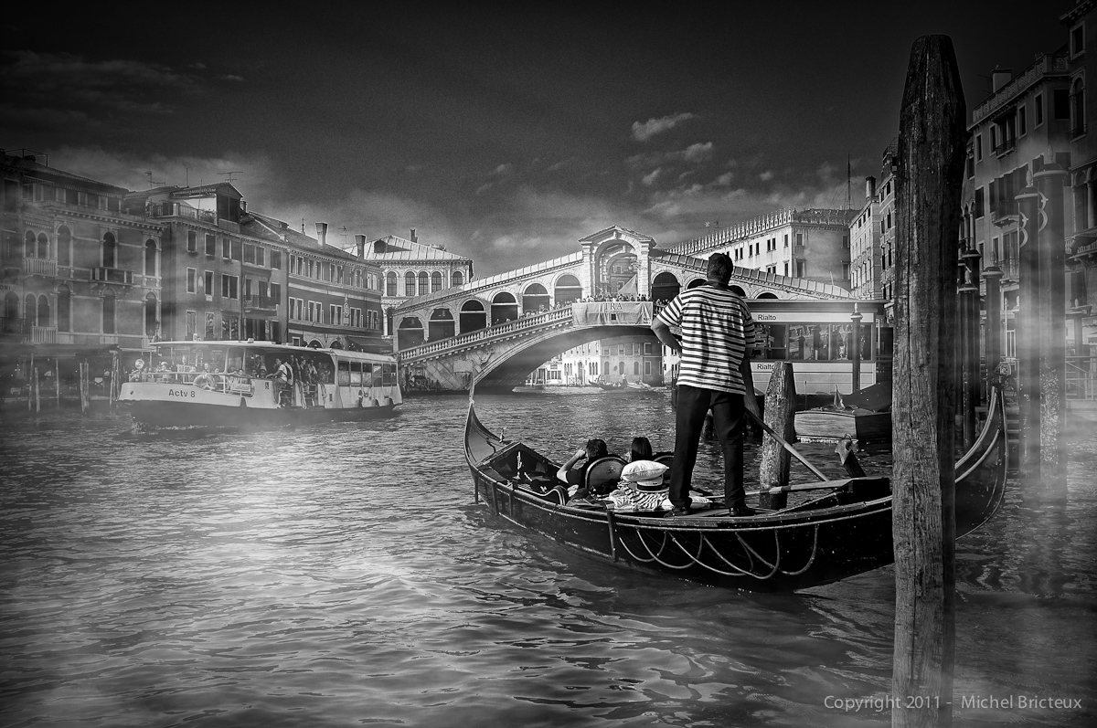 Fujifilm X100  : Fog on the Gran Canale