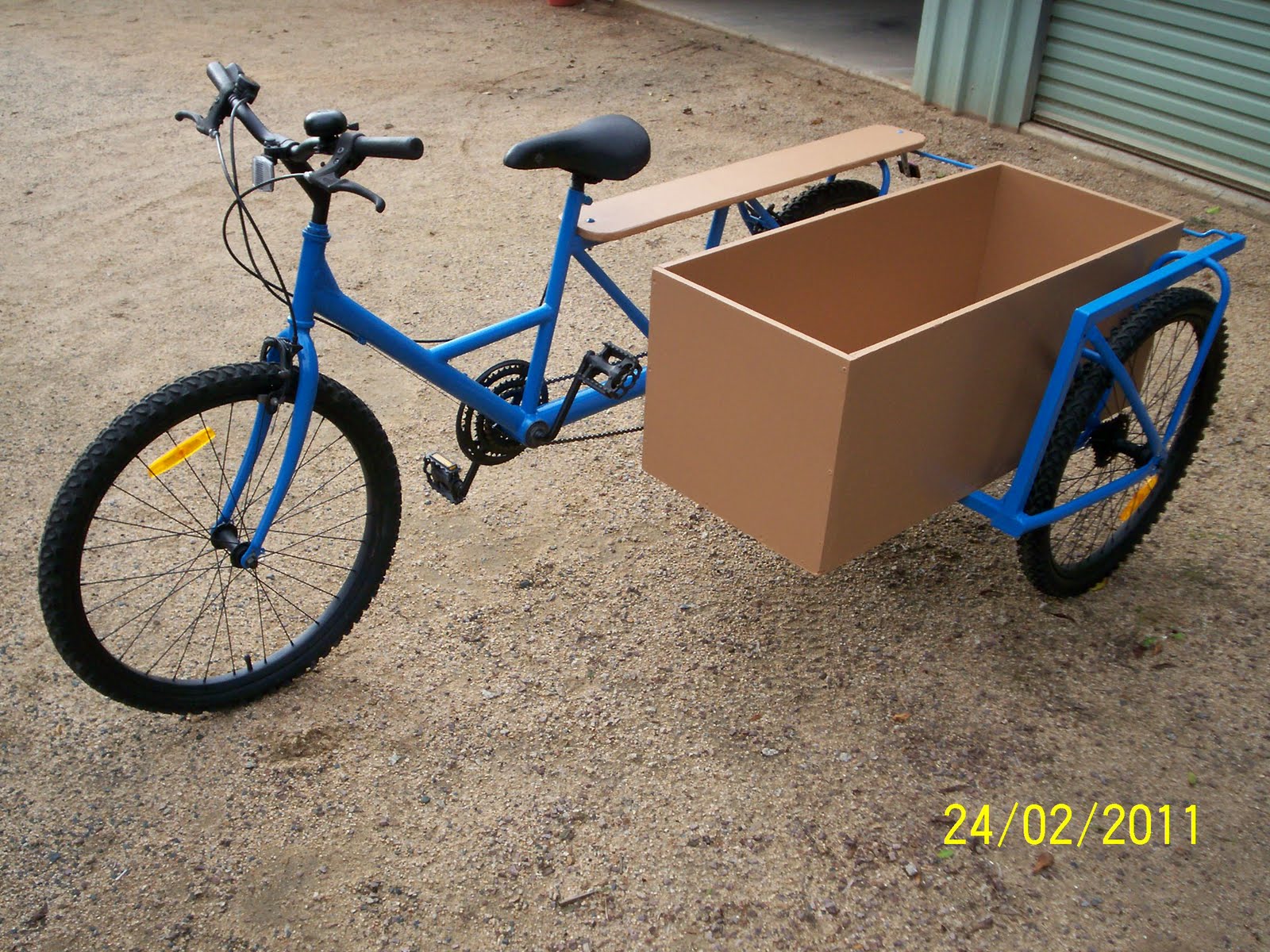 Bicycles Modified Long Tail Cargo Bike with Sidecar