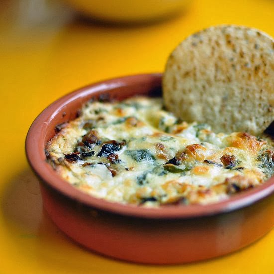 chez plouffe Hot cheesy mushroom dip