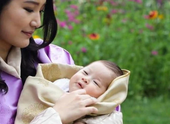 King Jigme Khesar Namgyel Wangchuck, Queen Jetsun Pema, Prince Jigme Namgyel and newborn Prince