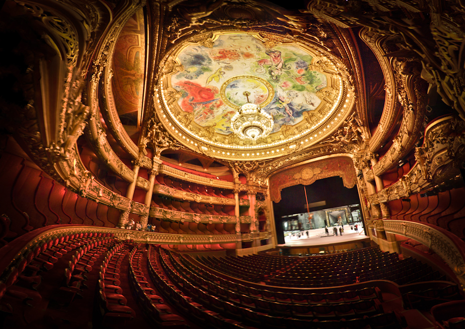 10 известных театров. Оперный театр в Париже Гранд-опера. Шагал опера Гарнье. Гарнье театр Гранд опера. Опера Гарнье в Париже.