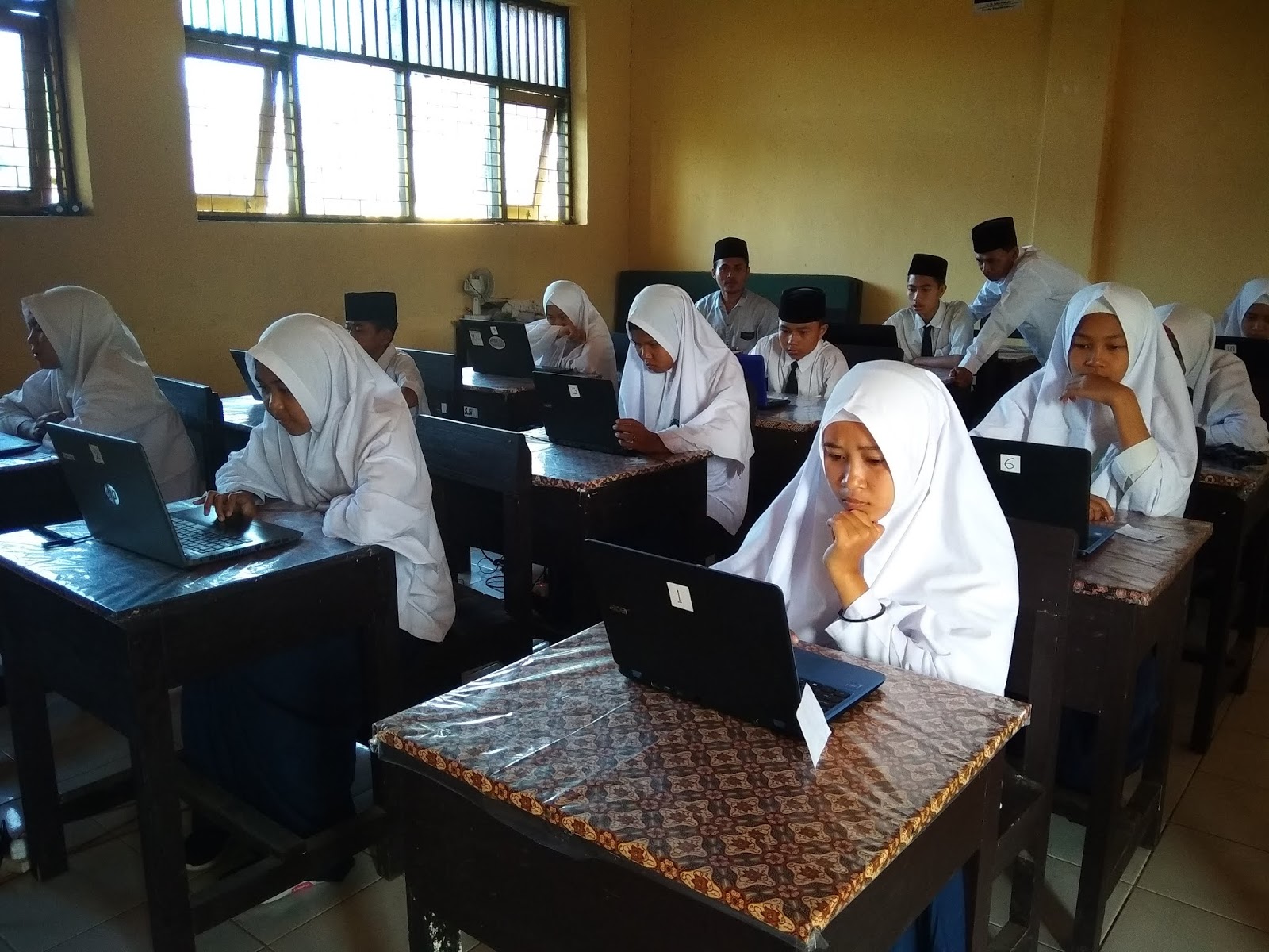 Contoh Soal Pewarisan Sifat IPA SMP Kelas 9 kurikulum 2013