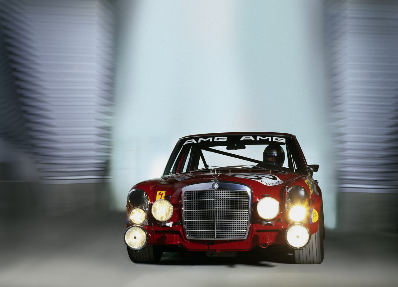 Мерседес Бенц w109