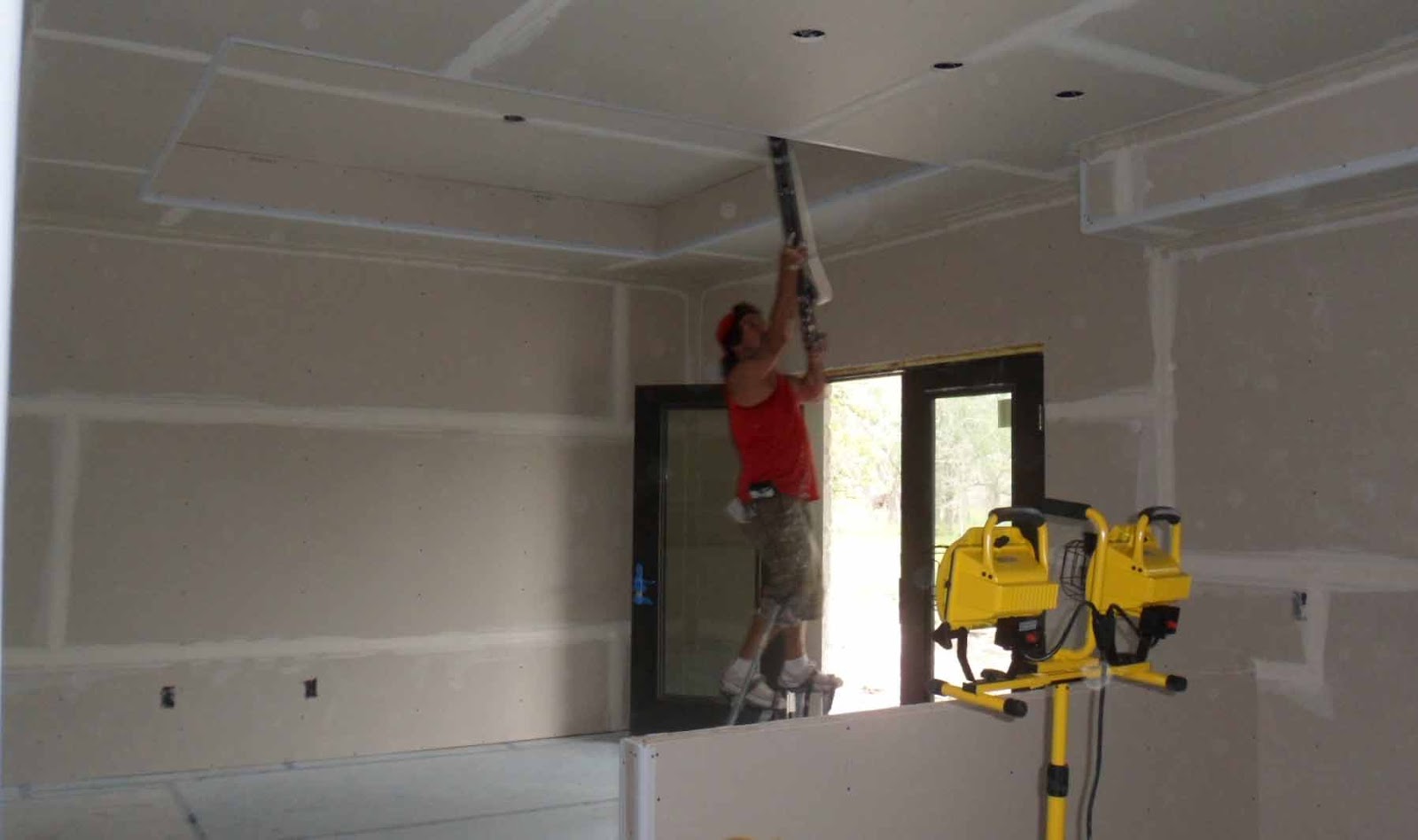 Rocky Hollow Home Tape and Float