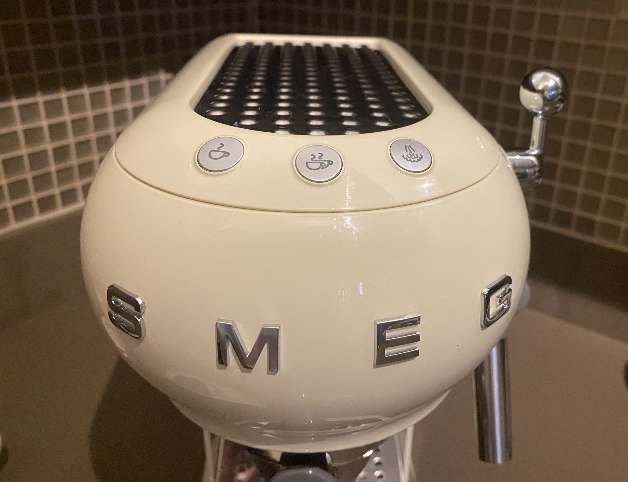 Smeg Espresso Coffee Maker Review (ECF01) Your Choice Way