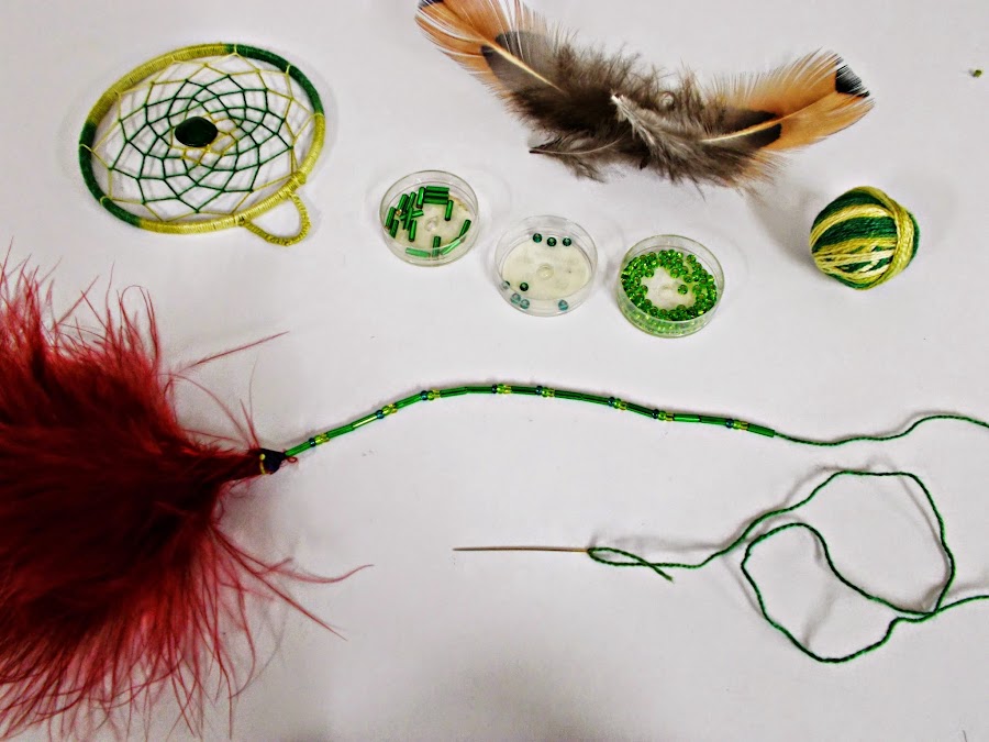 DIY-atrapasueños-indio-manualidades-hilo-plumas-adorno-9