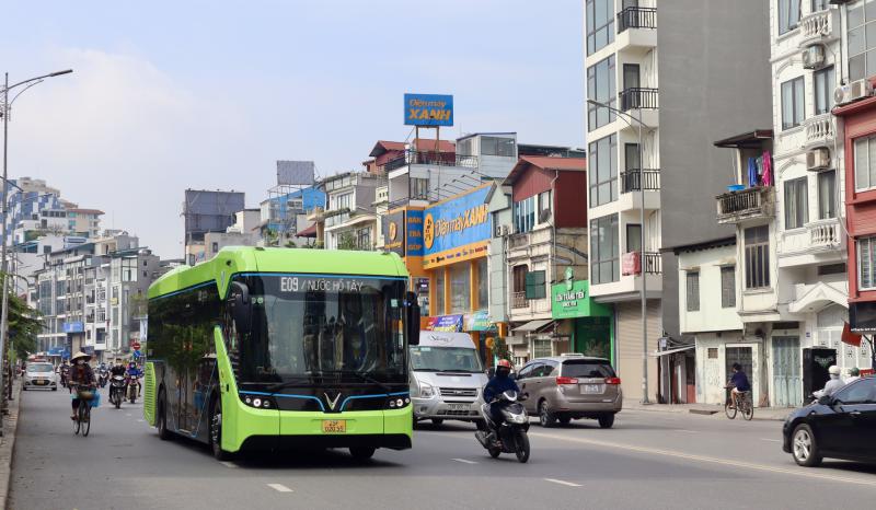 Hà Nội: Thêm tuyến xe buýt điện chạy qua nhiều tuyến phố tới công viên nước Hồ Tây