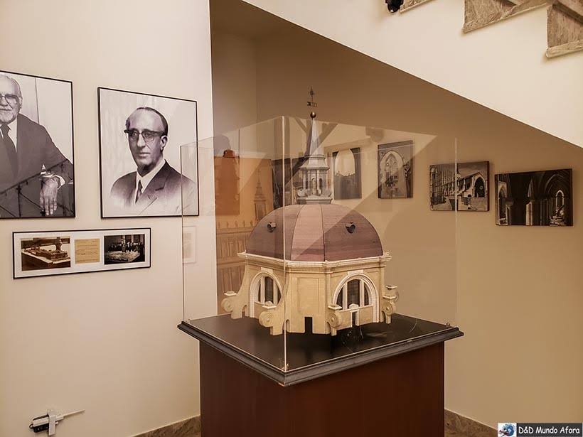 Cúpula da catedral de la Almudena: O que fazer em Madrid, Espanha