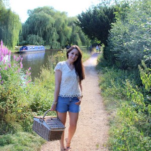 lace top and denim shorts