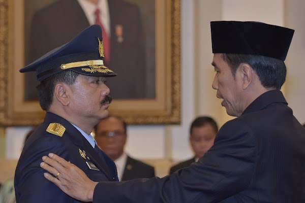 Pamor TNI Runtuh, Presiden Jokowi Segera Ganti Jenderal Hadi Tjahjanto?