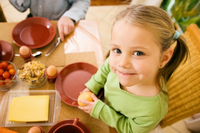 Çocuklar, yetişkinlerin yediğinin üçte biriyle doyuyor