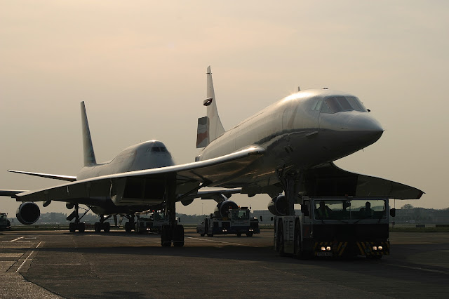 Aerospatiale-BAC Concorde Alongside Boeing 747-400
